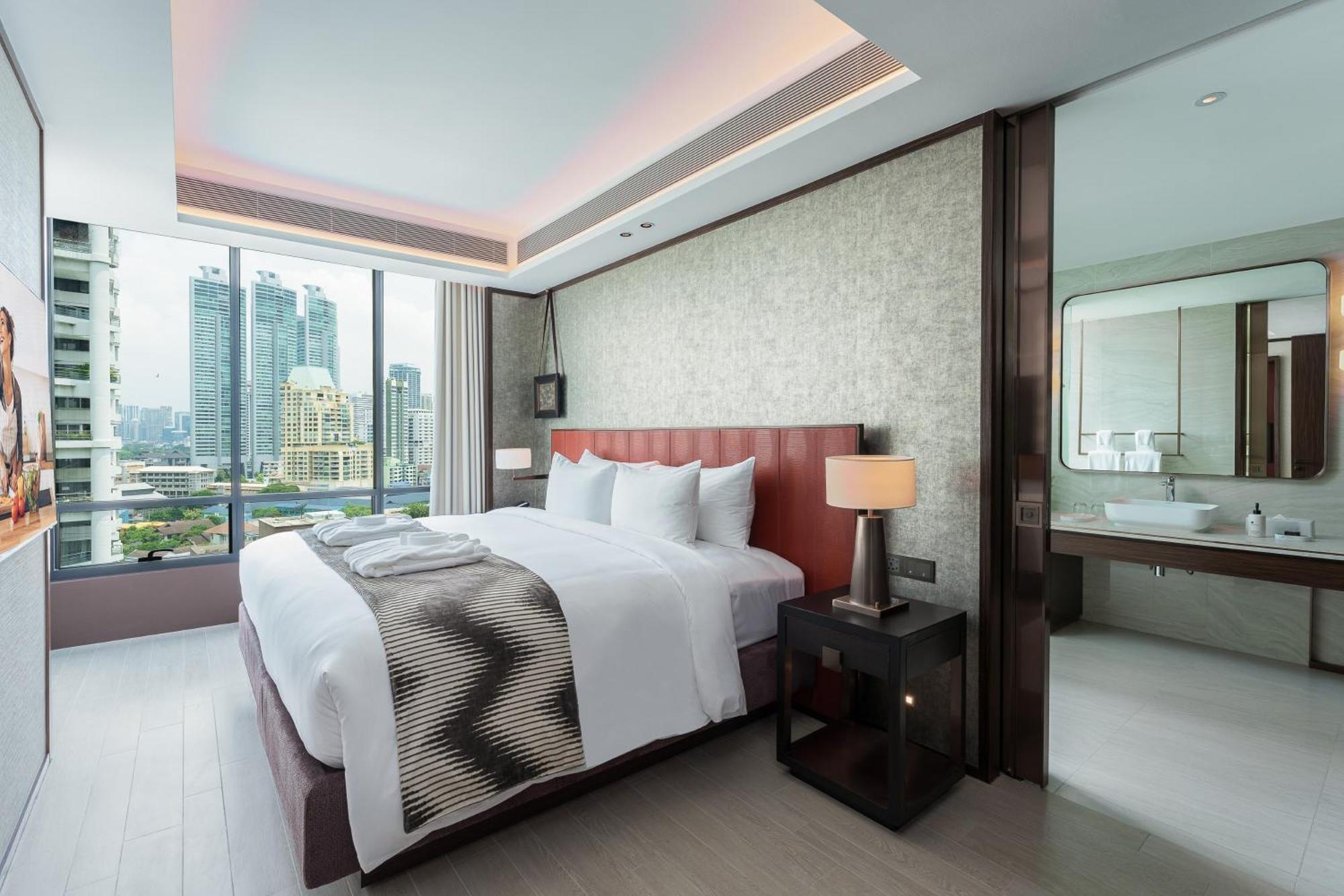 Silq Hotel & Residence Bangkok Room photo Deluxe Suite